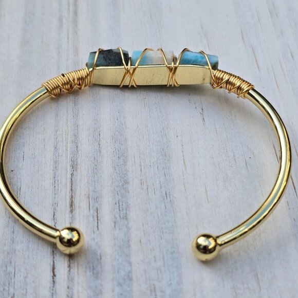 Larimar ✦ Wire Wrap Cuff ✦ 3-Stone Gold Over Copper Ocean Calm Talisman NWT - Picture 8 of 13